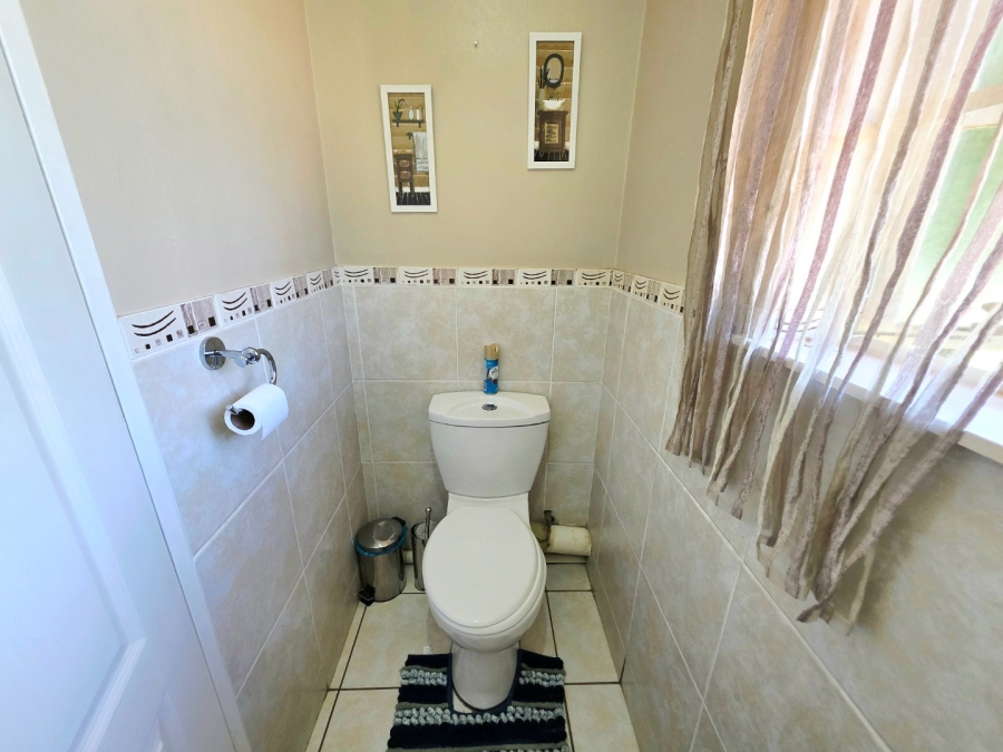 4 Bedroom Property for Sale in Fichardt Park Free State